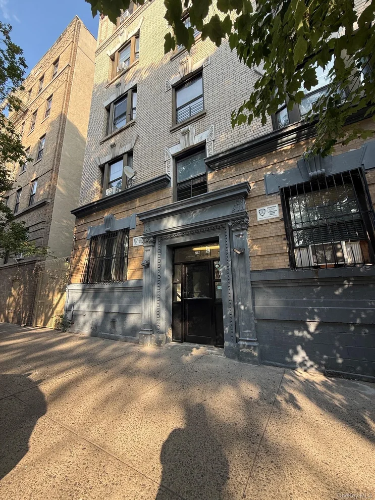 Unit for sale at 2116 Honeywell Avenue, New York, NY 10460