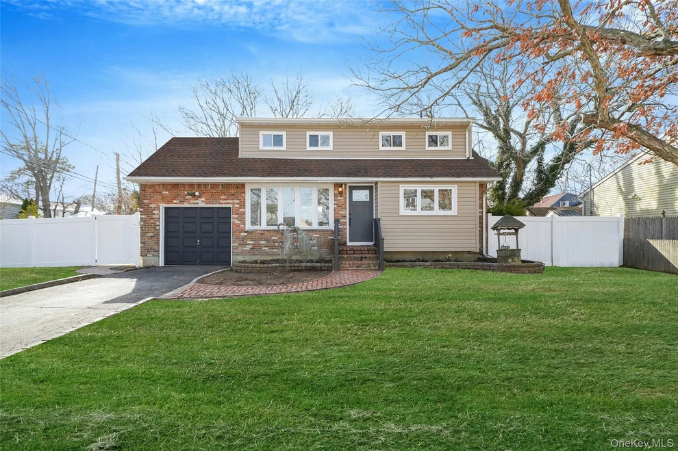 Unit for sale at 8 Elwood Road, Brookhaven, NY 11720