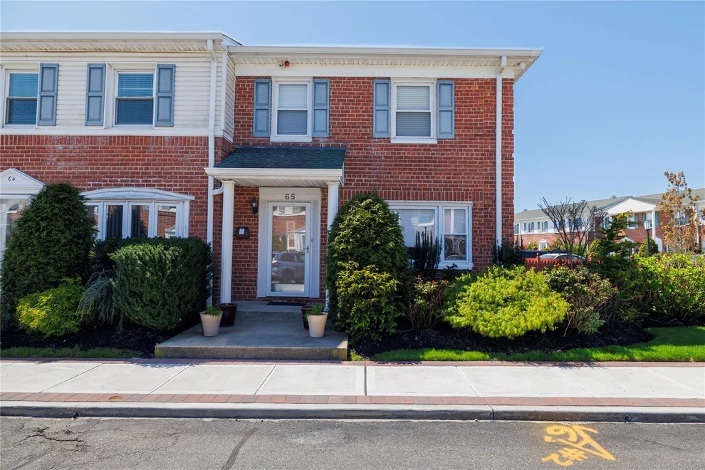 Unit for sale at 3530 Long Beach Road, Hempstead, NY 11572