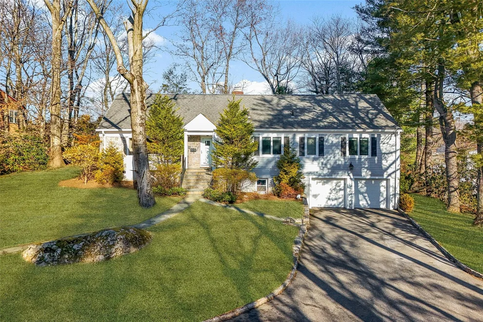 Unit for sale at 25 Myrtledale Road, Scarsdale, NY 10583