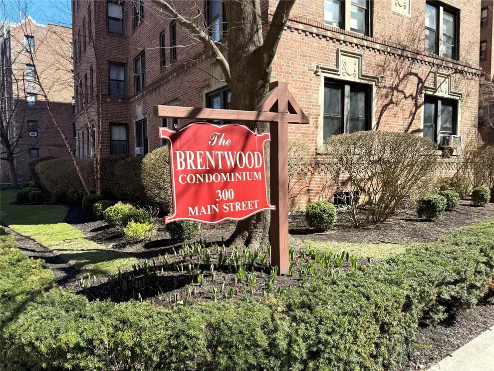 Unit for sale at 300 Main Street, White Plains, NY 10601