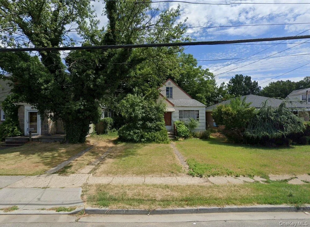 Unit for sale at 408 Vincent Avenue, Hempstead, NY 11563