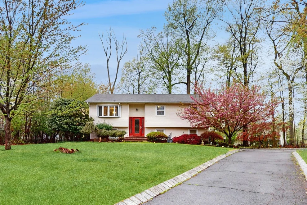 Unit for sale at 23 Baylor Road, Clarkstown, NY 10956