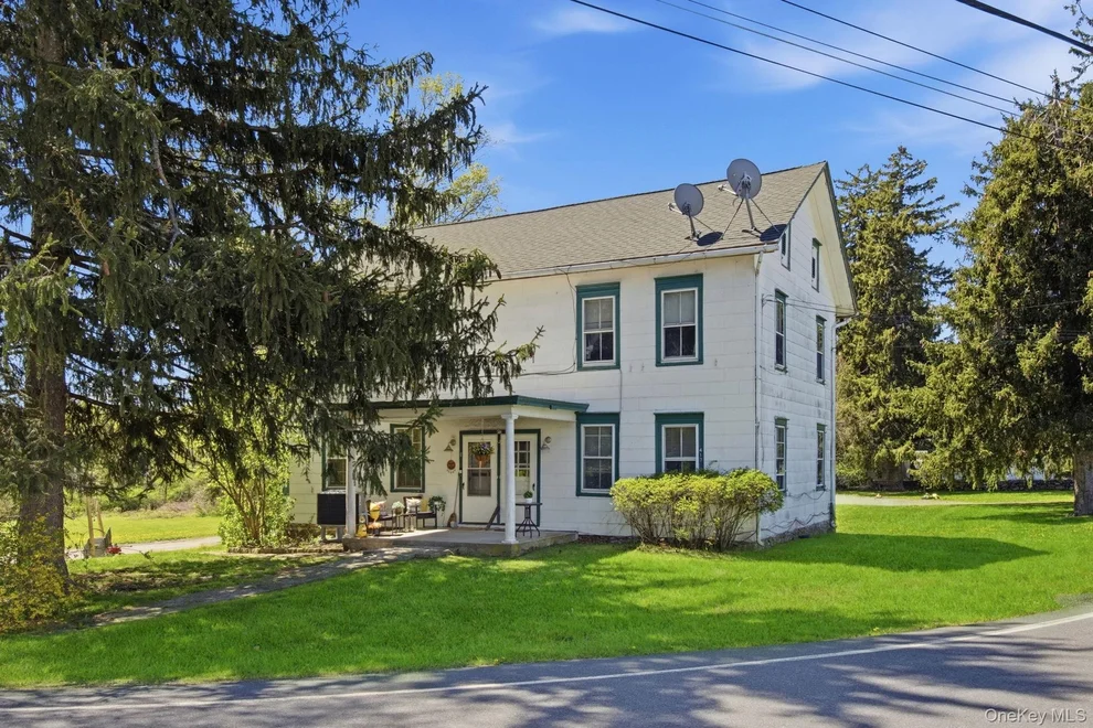 Unit for sale at 417-419 Old Indian Road, Marlboro, NY 12547