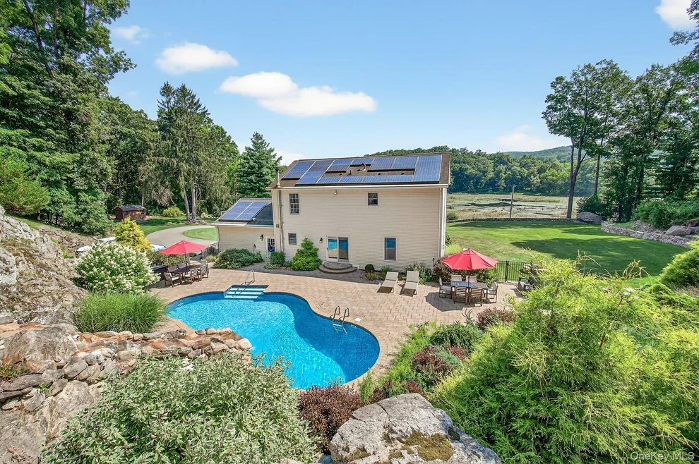 Unit for sale at 23 Barrett Pond Road Road, Philipstown, NY 10516