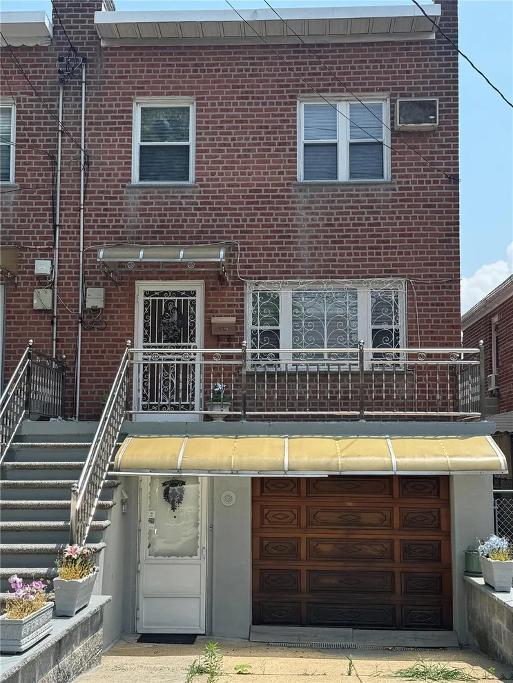 Unit for sale at 2896 Coddington Avenue, New York, NY 10461