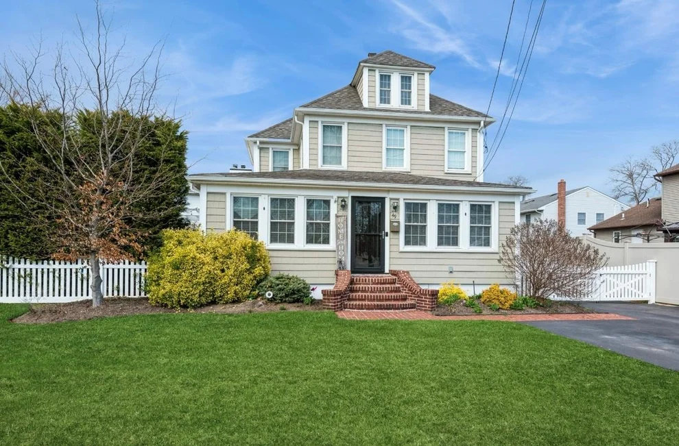Unit for sale at 49 W Madison Street, Islip, NY 11730