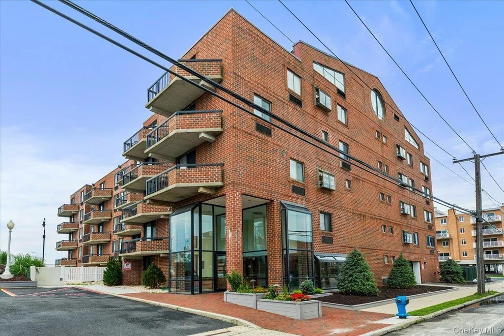 Unit for sale at 750 W Broadway, Long Beach, NY 11561