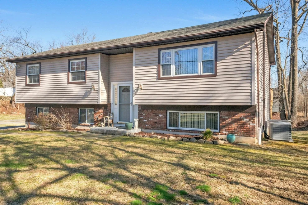Unit for sale at 60 Dutch Street, Cortlandt, NY 10548