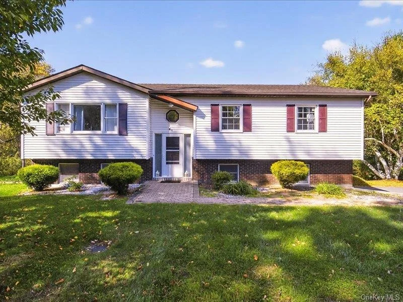 Unit for sale at 50 Cunningham Lane, Beekman, NY 12570