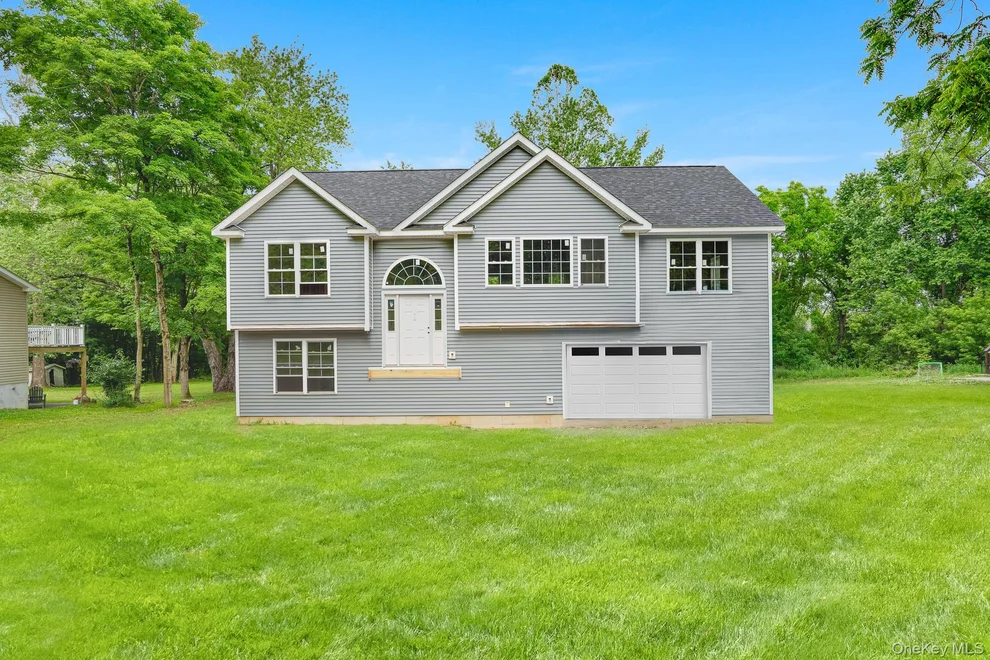 Unit for sale at 485 Sheafe Road, Poughkeepsie (Town), NY 12601