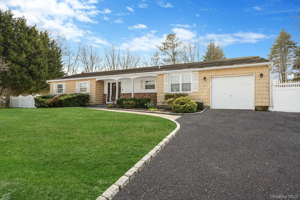 Unit for sale at 6 Madsen Court, Brookhaven, NY 11766