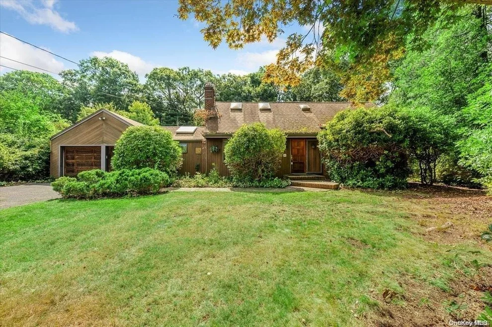 Unit for sale at 20 Whitson Road, Huntington, NY 11746