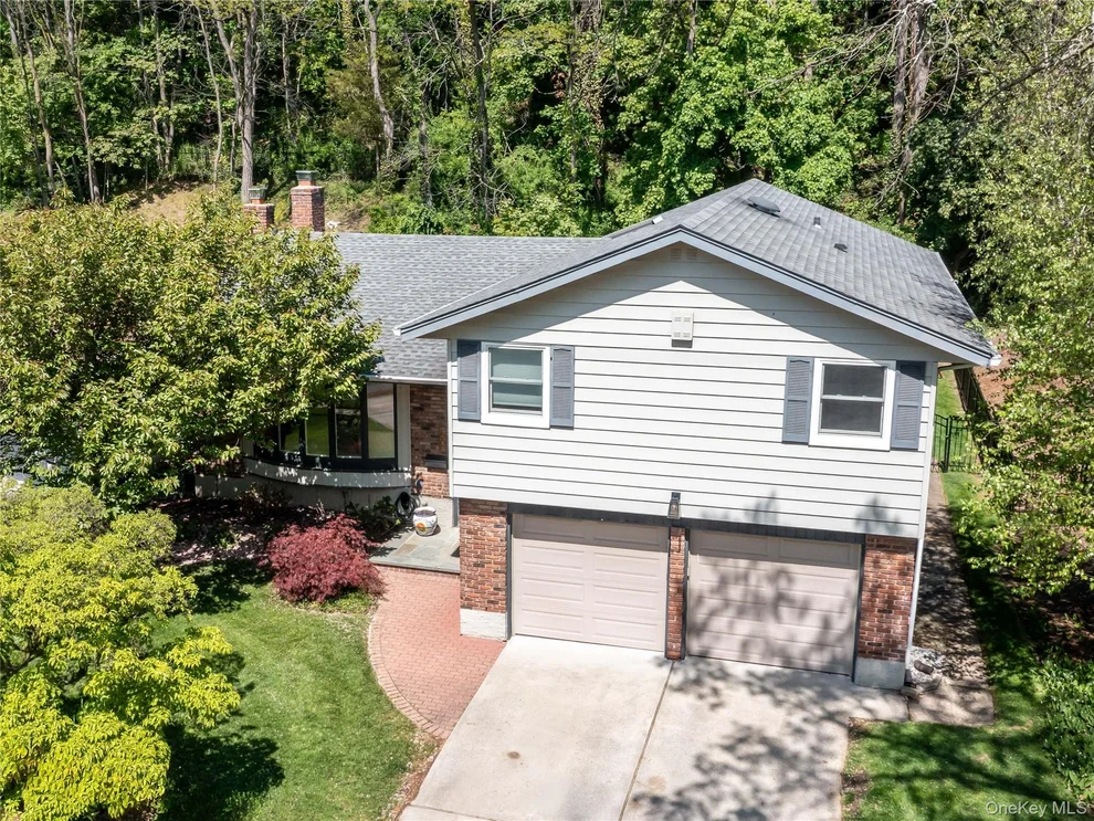 Unit for sale at 50 Roger Drive, North Hempstead, NY 11050