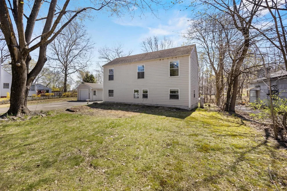Unit for sale at 460 Vineyard Avenue, Lloyd, NY 12528