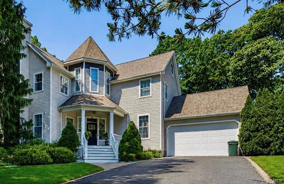 Unit for sale at 10 Chapel Hill Road, Brookhaven, NY 11755