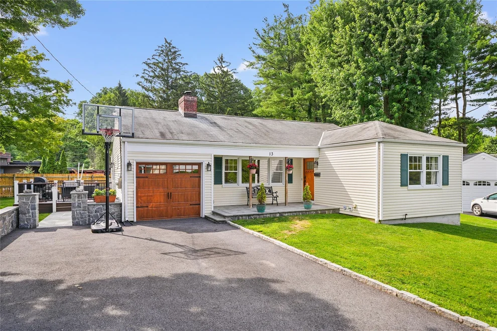 Unit for sale at 13 Overlook Road, Greenburgh, NY 10502