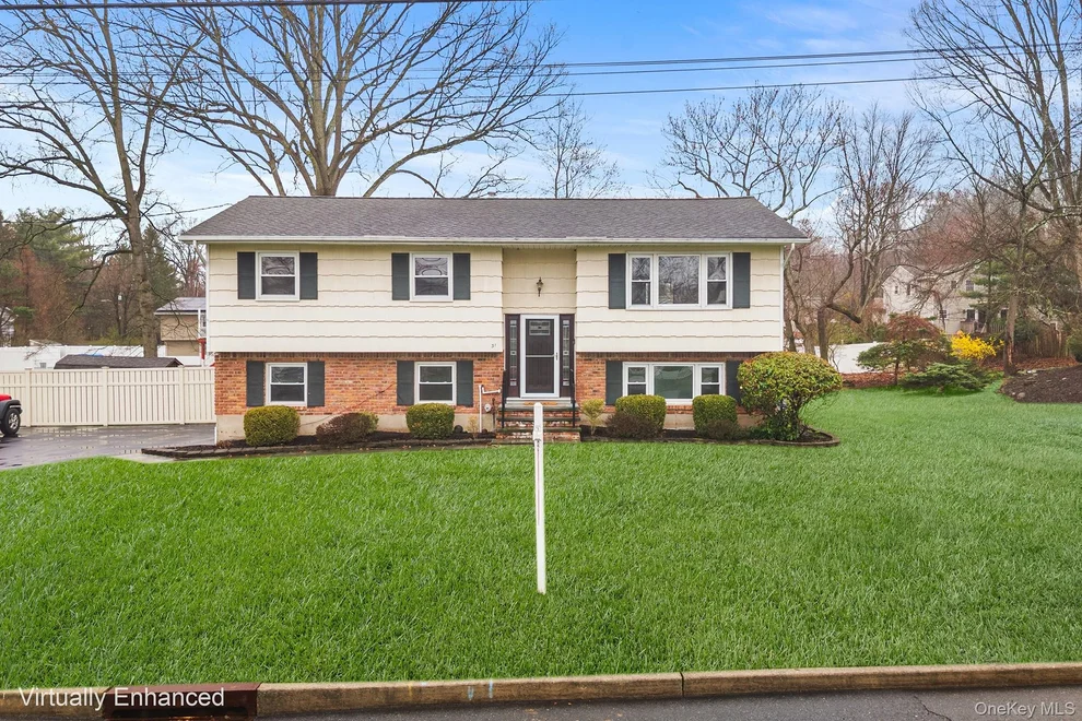 Unit for sale at 31 Bluebird Drive, Clarkstown, NY 10920