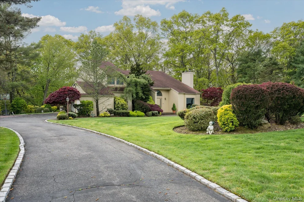 Unit for sale at 38 Tamara Court, Huntington, NY 11747