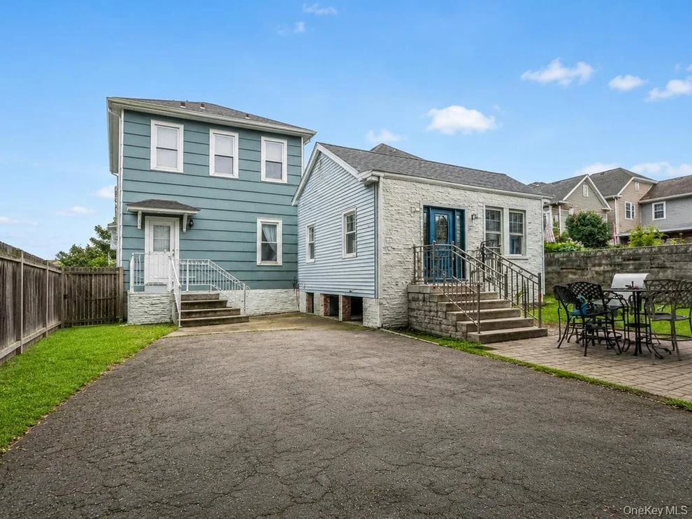 Unit for sale at 642 Park Avenue, Yonkers, NY 10703