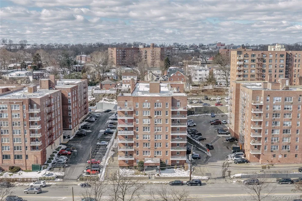 Unit for sale at 345 Bronx River Road, Yonkers, NY 10704