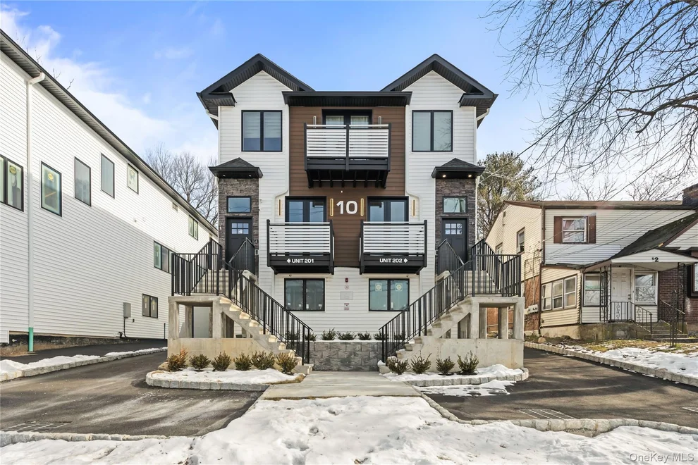 Unit for sale at 10 Memorial Park, Ramapo, NY 10977