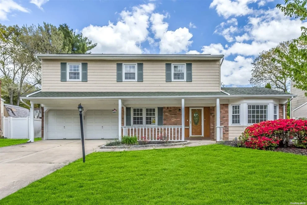 Unit for sale at 325 Elwood Road, Huntington, NY 11731