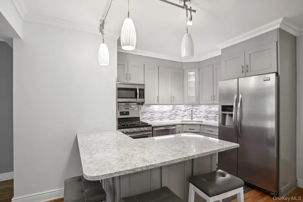 Unit for sale at 255 Bronx River Road, Yonkers, NY 10704