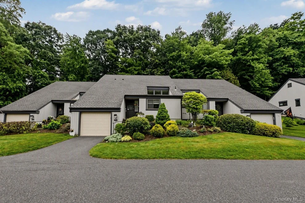 Unit for sale at 334 Heritage Hills, Somers, NY 10589