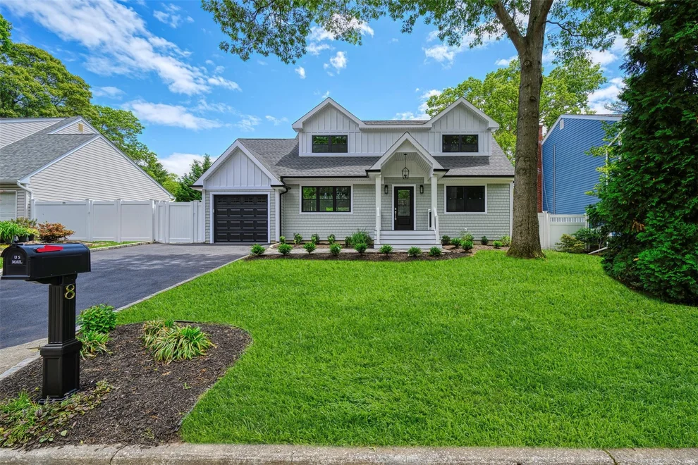 Unit for sale at 8 Massey Court, Huntington, NY 11743