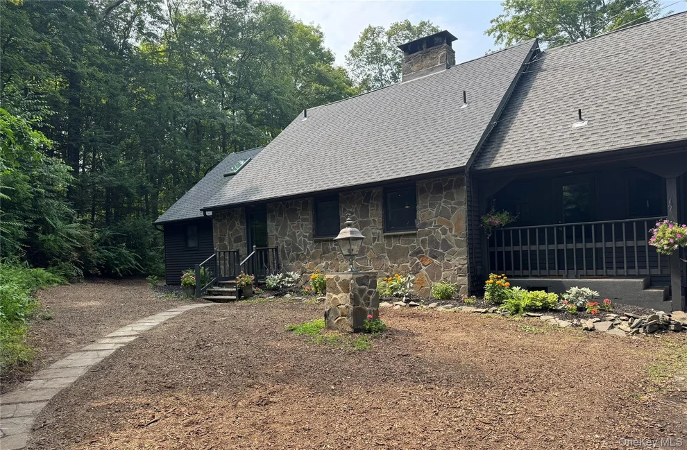 Unit for sale at 345 Metzger Road, Red Hook, NY 12571