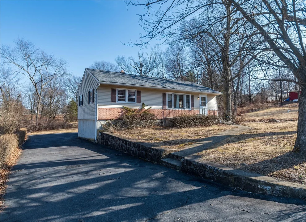 Unit for sale at 3 Bradley Lane, Montgomery, NY 12586