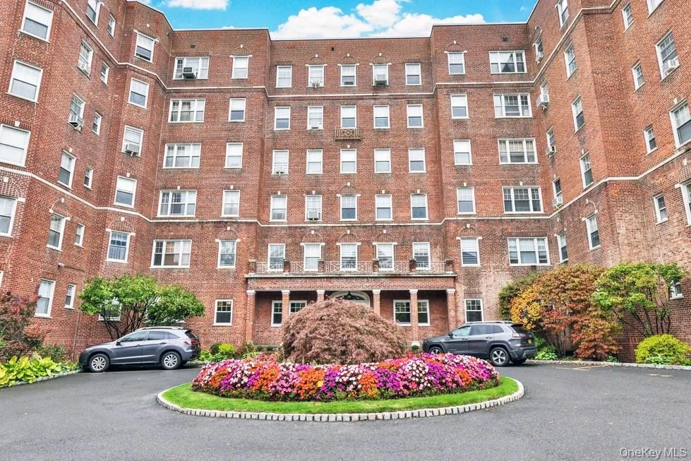 Unit for sale at 50 North Broadway, White Plains, NY 10603
