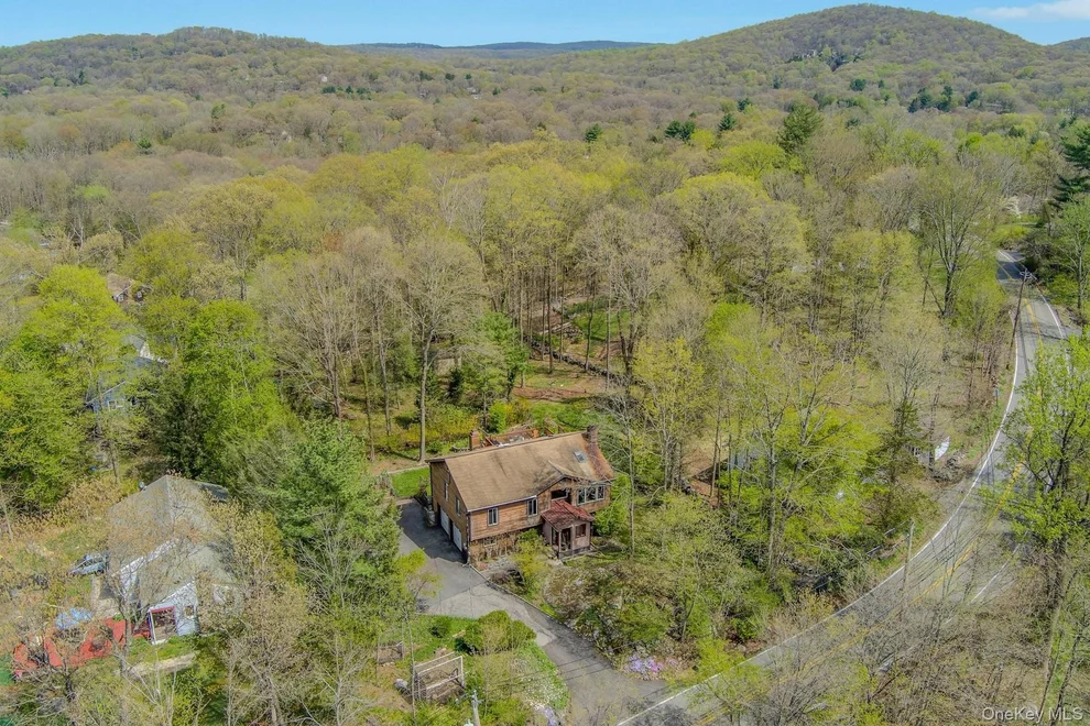 Unit for sale at 136 Furnace Woods Road, Cortlandt, NY 10567