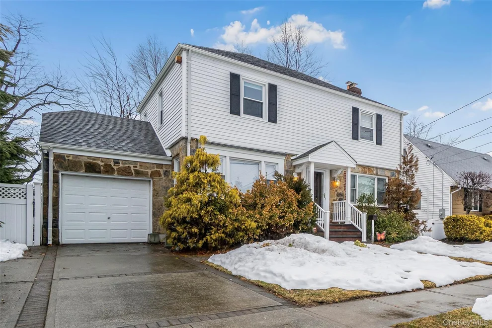 Unit for sale at 30 Gifford Avenue, Hempstead, NY 11572