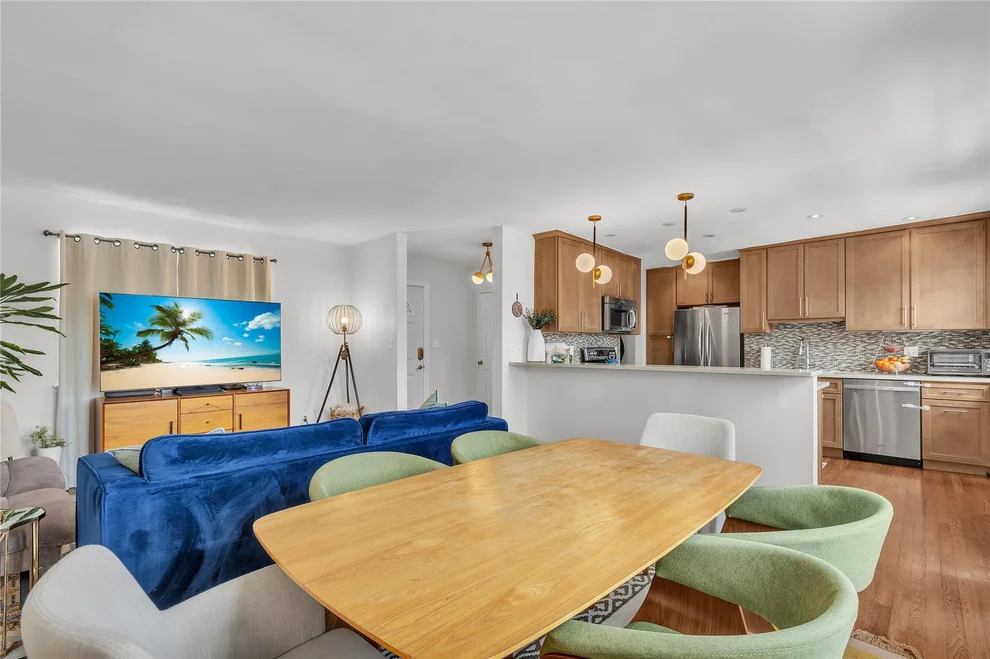 Unit for sale at 125 N Washington Avenue, Greenburgh, NY 10530