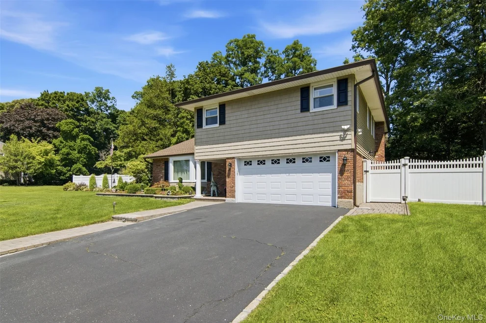 Unit for sale at 61 Viola Drive, Glen Cove, NY 11542