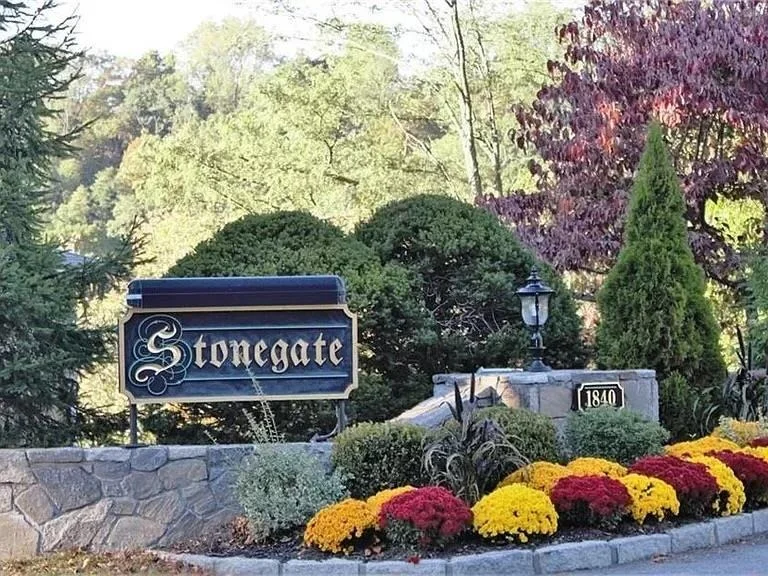 Unit for sale at 1840 Crompond Road, Peekskill, NY 10566