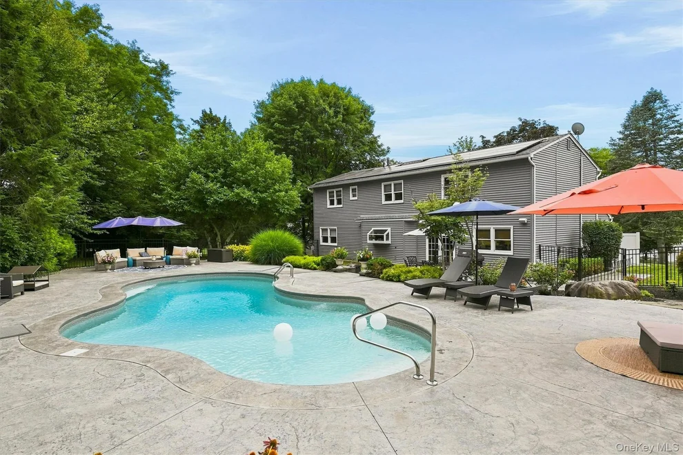 Unit for sale at 106 Shelly Court, Cornwall, NY 12518