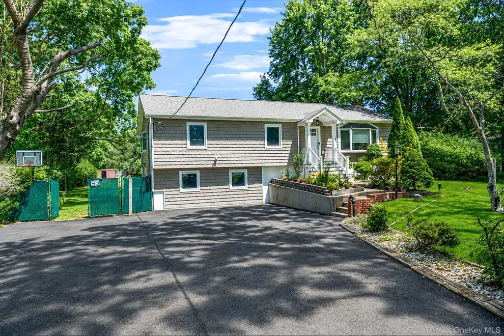 Unit for sale at 7 Somerset Street, Brookhaven, NY 11720