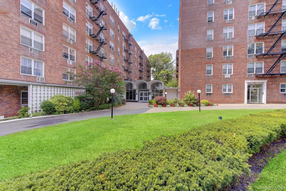 Unit for sale at 54-40 Little Neck Parkway, New York, NY 11362