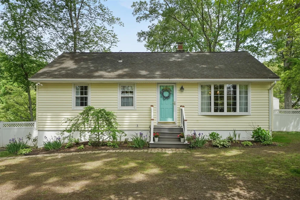 Unit for sale at 2 Jean Way, Somers, NY 10578