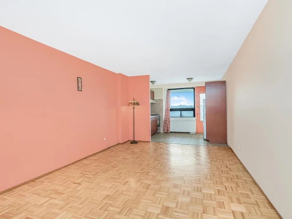 Unit for sale at 4705 Henry Hudson Parkway, New York, NY 10471