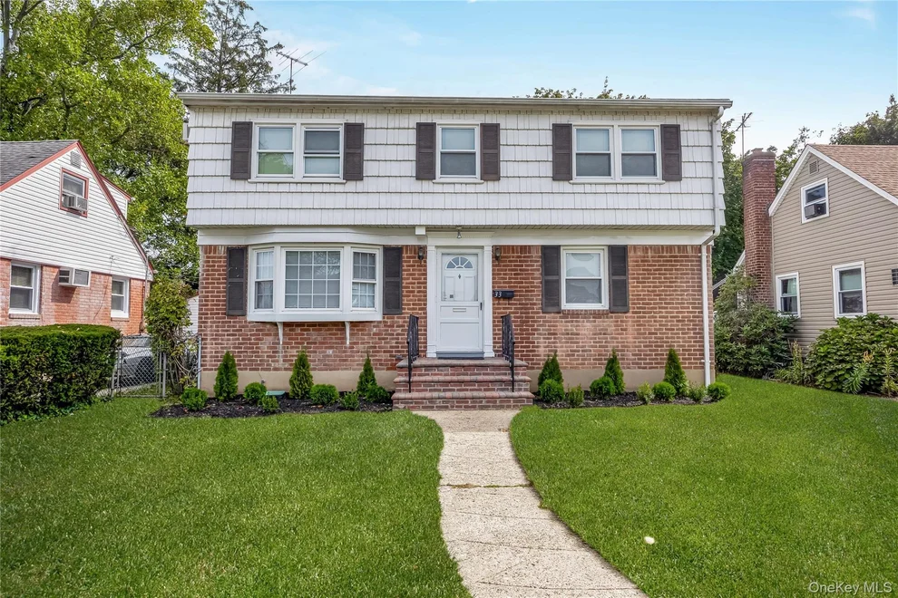 Unit for sale at 33 Grant Street, Hempstead, NY 11550