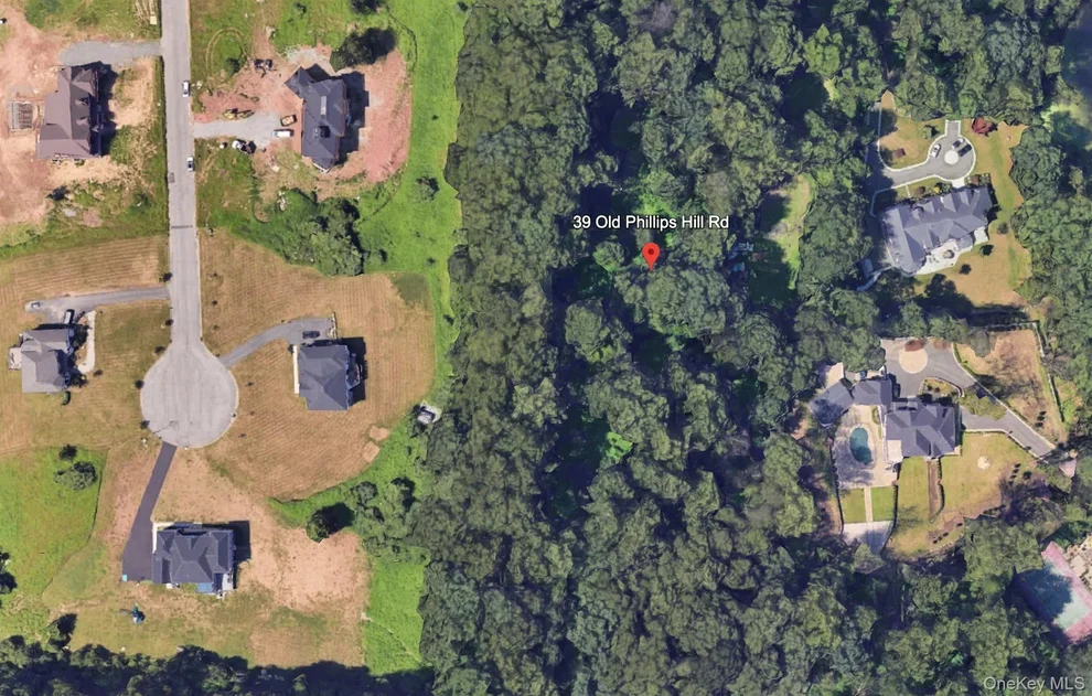 Unit for sale at 39 Old Phillips Hill Road, Clarkstown, NY 10956