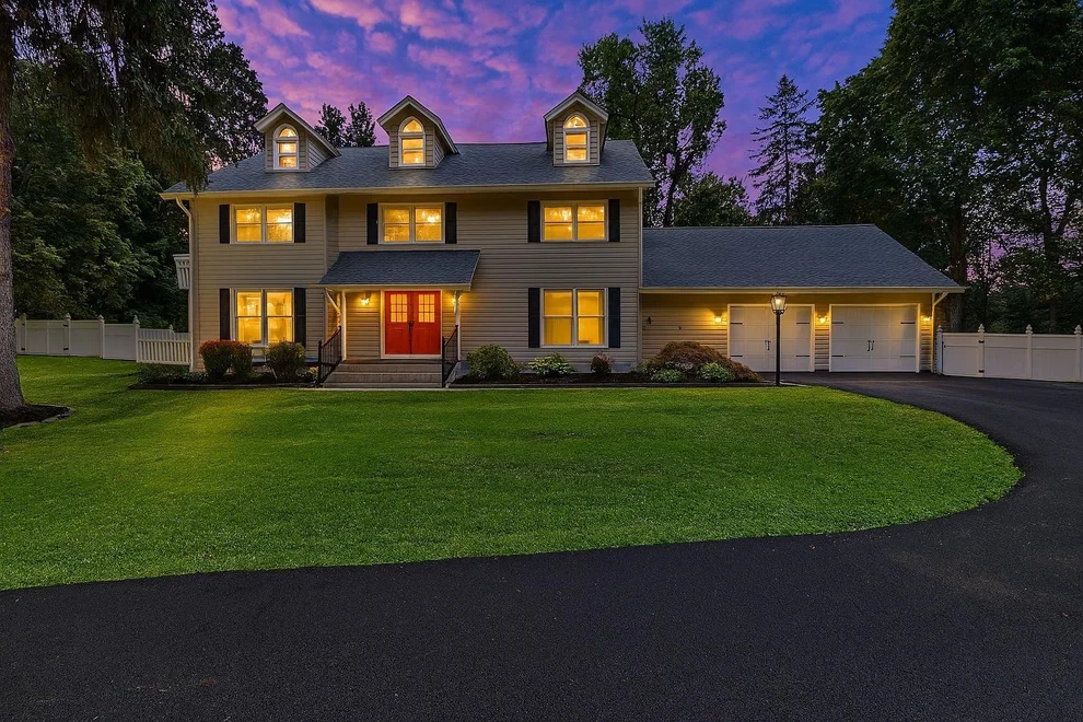 Unit for sale at 2 Glen Lane, Newburgh (Town), NY 12550