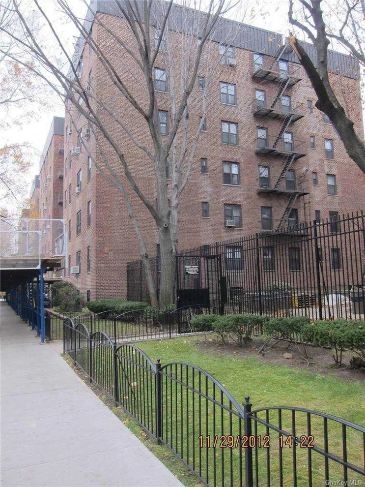 Unit for sale at 90-09 Northern Blvd, Jackson Heights, NY 11372