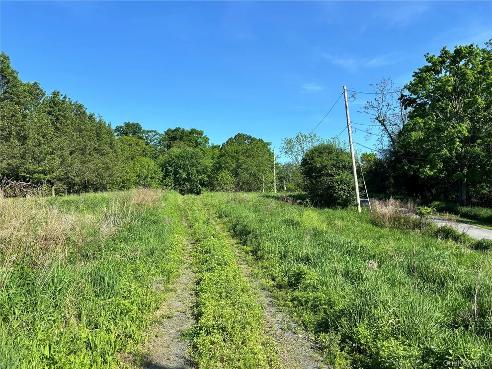 Unit for sale at South Plank Road, Minisink, NY 10998