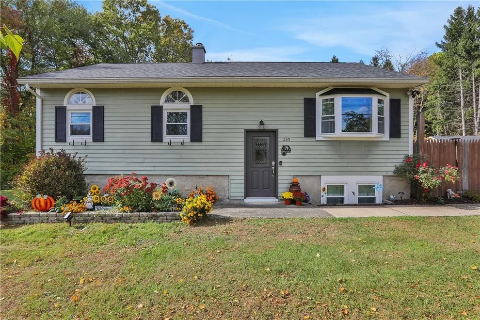Unit for sale at 235 S Ohioville Road, New Paltz, NY 12561