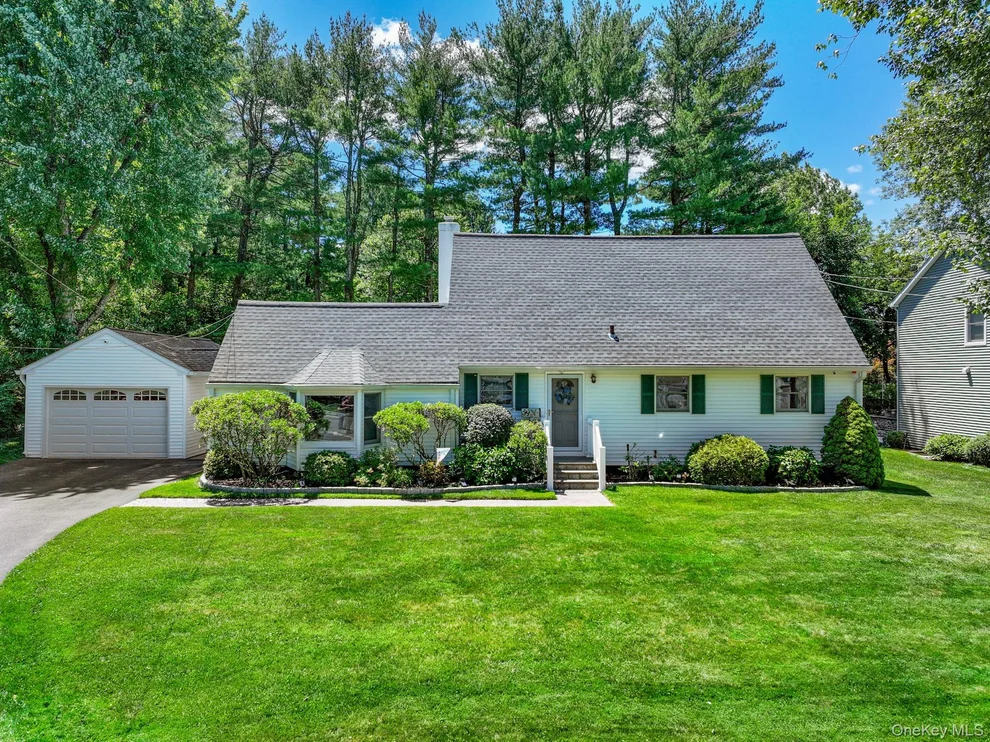 Unit for sale at 11 Overlook Road, Greenburgh, NY 10502